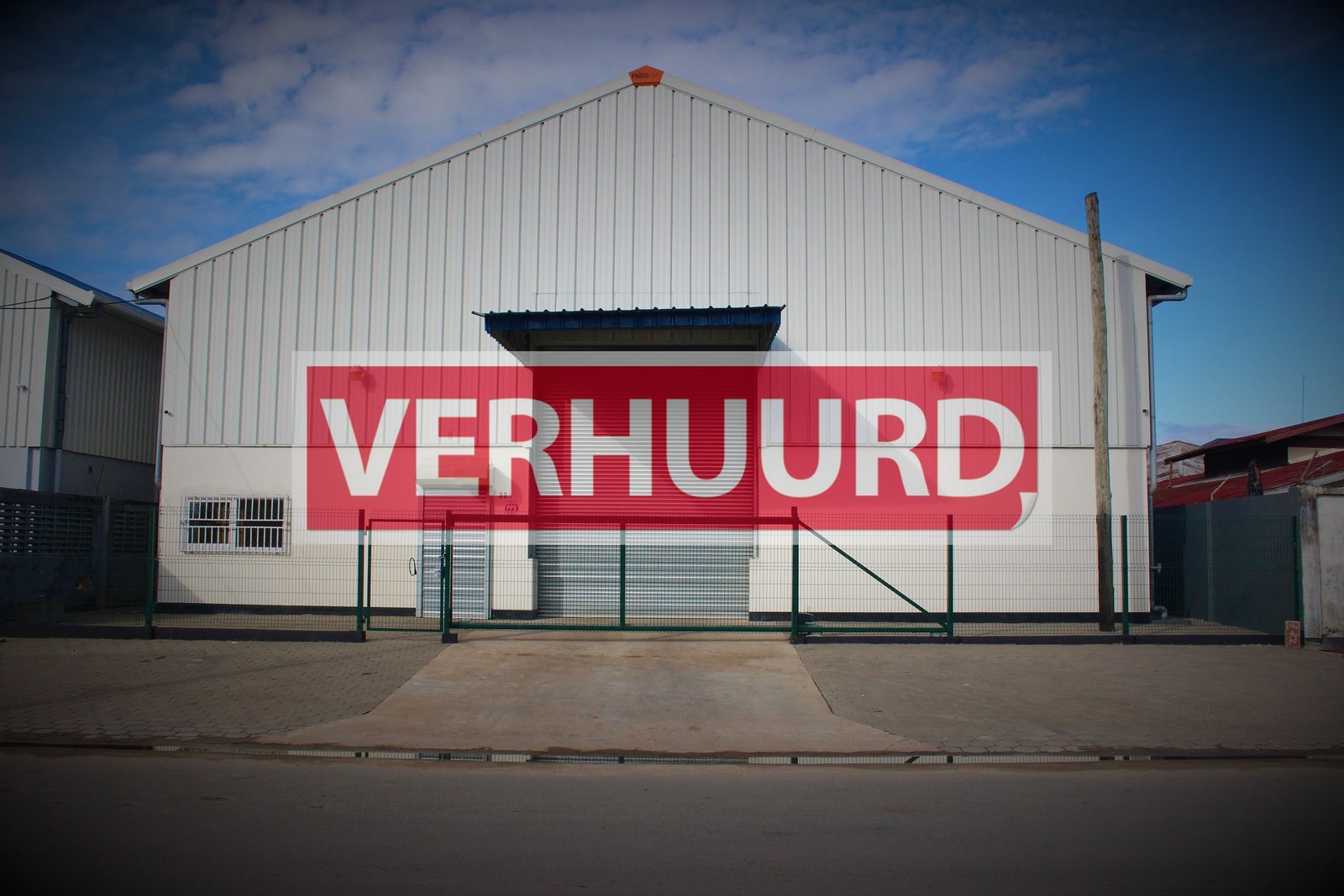 Te Huur  Zakelijk Object/Magazijn